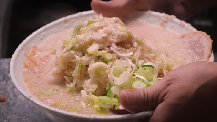 1日700食の巨頭。背脂チャッチャ系「弁慶 」浅草本店に密着!