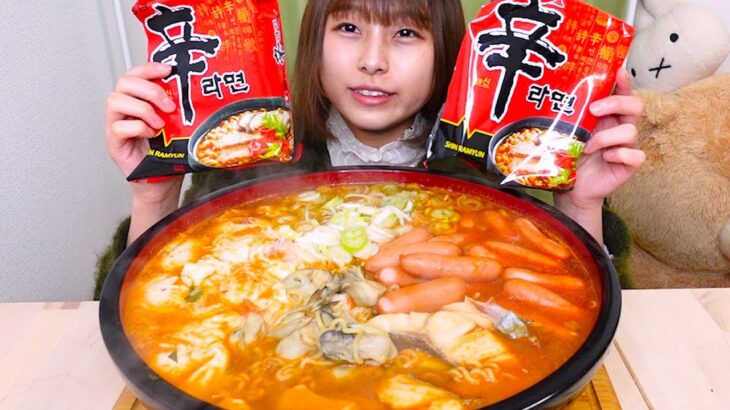 【大食い】牡蠣と鱈とウィンナーとたまご入りの具沢山辛ラーメン