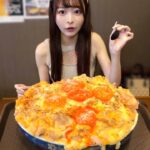 【大食い】デカ盛りも話題の個人店でチーズマシマシふわとろ親子丼3キロ、何分で食べられるか挑戦してきた