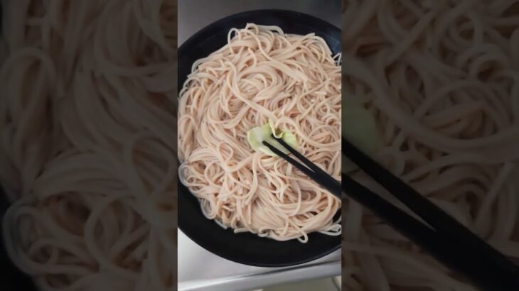 どんぶり食次郎🍜の昼食タイム🐔